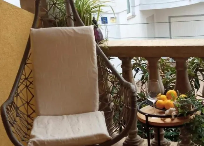 Cozy Garden With Terrace And Bbq - Classic One Bedroom Black Apartman *